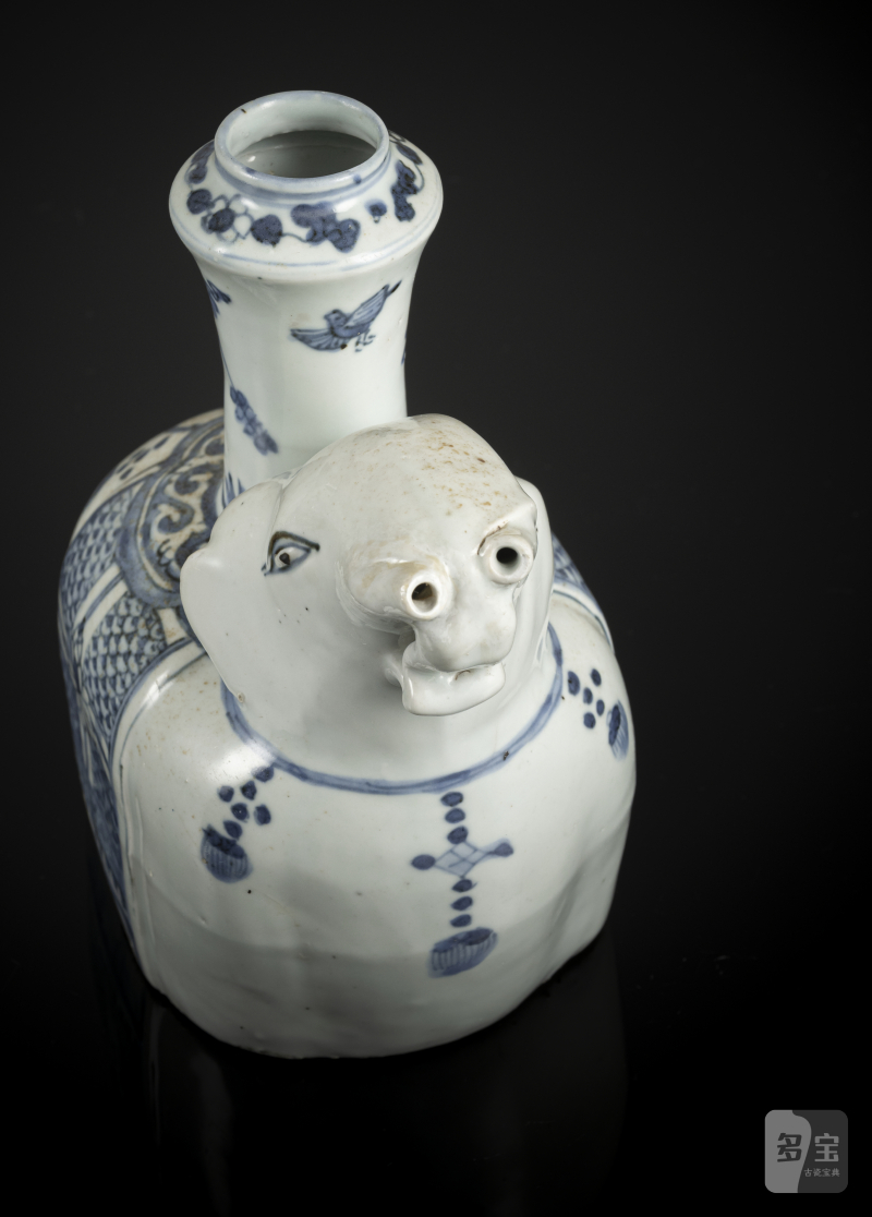 A blue and white decorated porcelain kendi in the shape of an elephant - 图3
